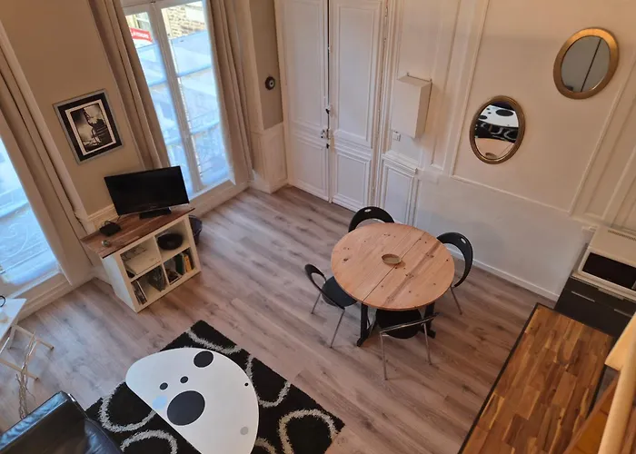 Apartament Centre Historique Le Brinon *